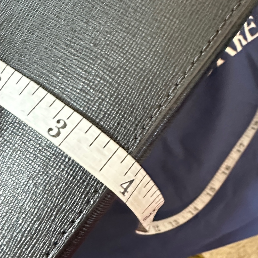 Dooney & Bourke Black Leather Tote Bag - Picture 8 of 8